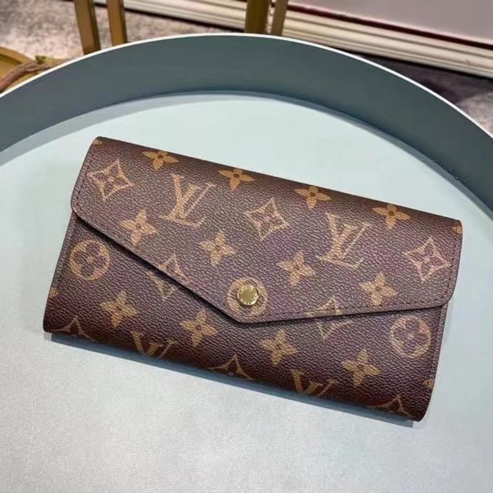 LV Wallet Monogram